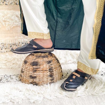 babucha-de-cuero-aladdin-negra-para-hombre-1|babucha-de-cuero-aladdin-negra-para-hombre-2|babucha-de-cuero-aladdin-negra-para-hombre-3|babucha-de-cuero-aladdin-negra-para-hombre-4|babucha-de-cuero-aladdin-negra-para-hombre-5|babucha-de-cuero-aladdin-negra-para-hombre-6|babucha-de-cuero-aladdin-negra-para-hombre-7|Babucha blanca de cuero para hombre