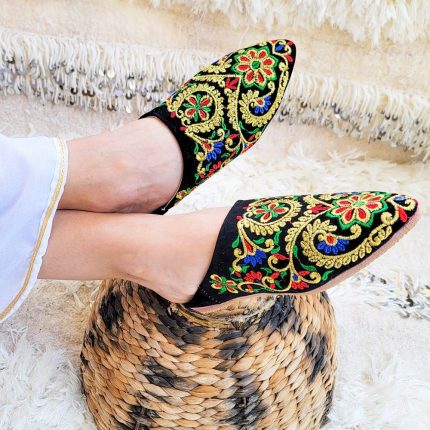 babucha negra con bordados de flores|babucha negra con bordados de flores|babucha negra con bordados de flores