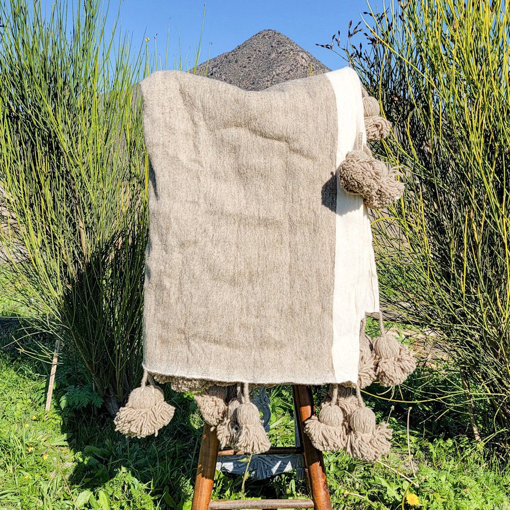 Manta pompom de lana color beige 2 Plazas Manta pompom de lana color beige 2 Plazas|Manta pompom de lana color beige 2 Plazas|Manta pompom de lana color beige 2 Plazas|Manta pompom de lana color beige 2 Plazas|Manta pompom 100% algodón