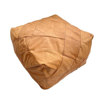 puff de cuero cuadrado camel geometrico marroqui - Made in Marruecos
